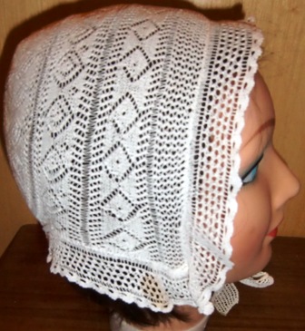 xxM474M EARLY KNIT LACE PRACTICAL BONNET c1830s